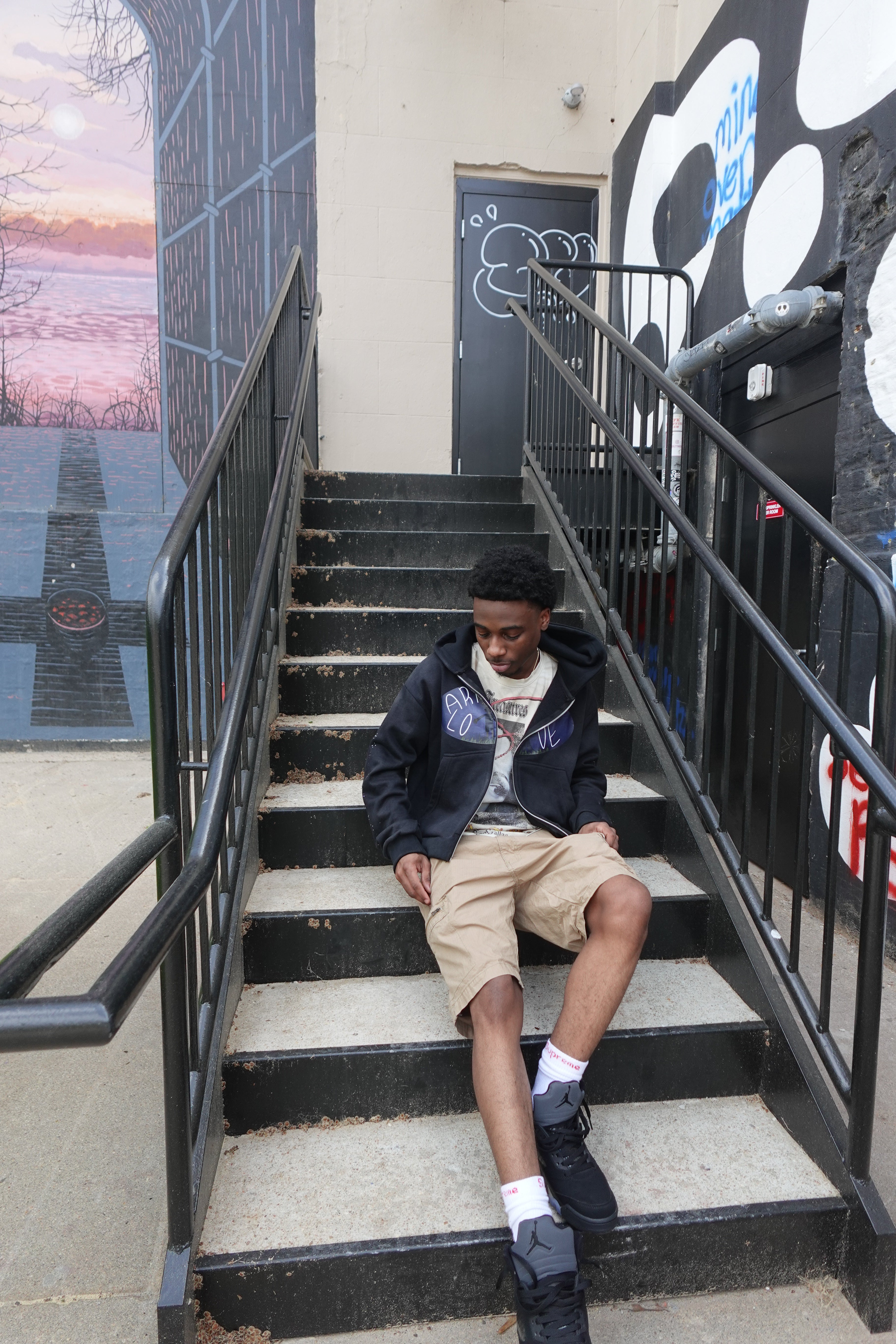 BLACK ART OF LOVE ZIP UP
